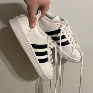 Adidas original white and black stripe shoes wmns 6